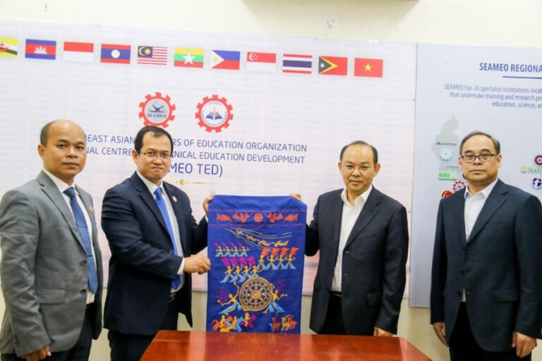 Courtesy Meeting between Chinese Delegation from Guangxi Education Department and SEAMEO TED Management Phnom Penh, 27 April 2023